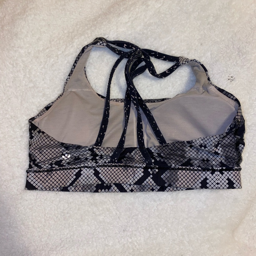 lululemon sports bra